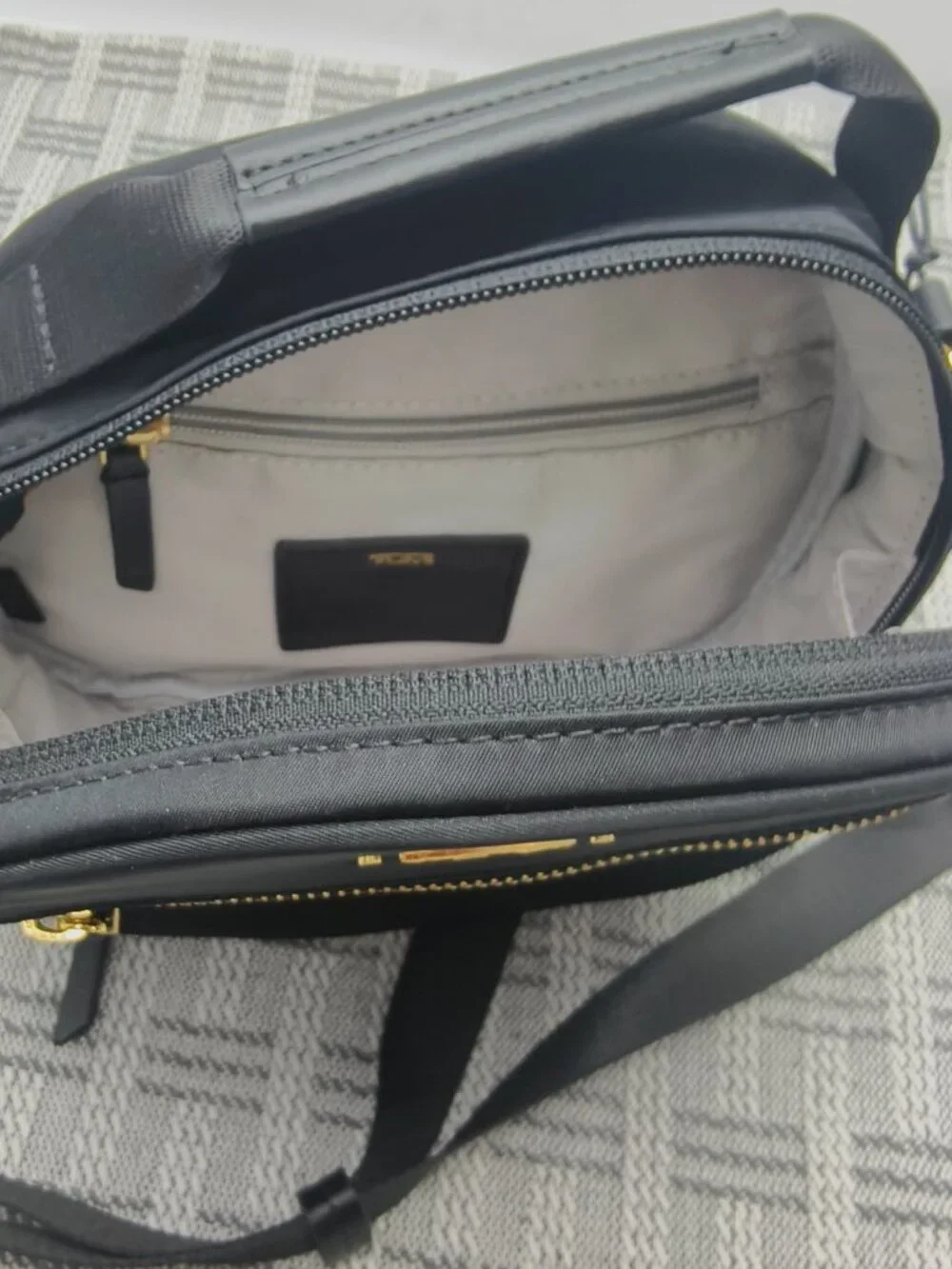 ❉ TUMI Voyageur Women’s Crossbody Bag